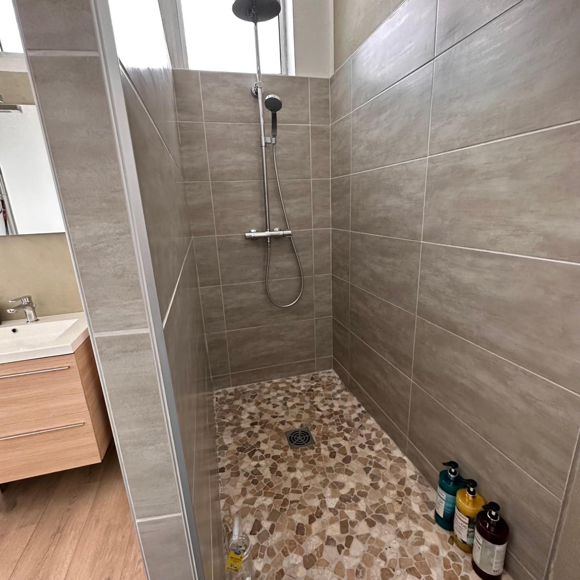 Le Loft Horloger Avec Parking Apartment Besancon Ngoại thất bức ảnh